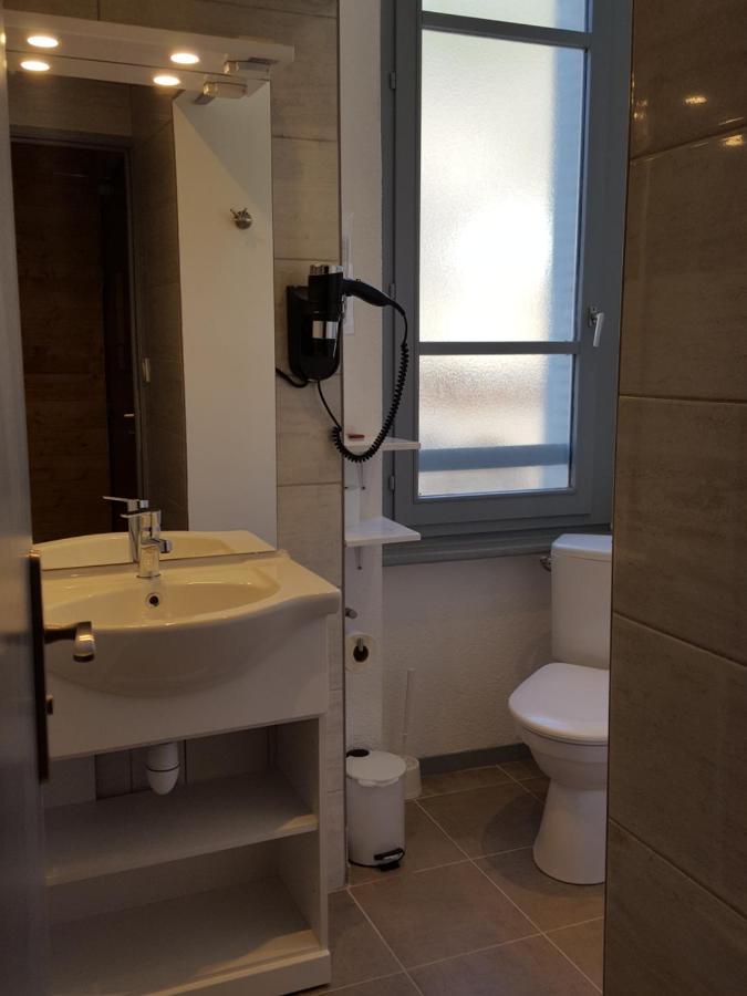 Hotel Restaurant Glaizette LʼArgentière-la-Bessée Bagian luar foto