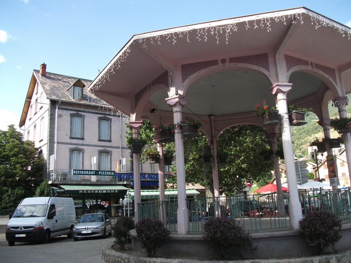 Hotel Restaurant Glaizette LʼArgentière-la-Bessée Bagian luar foto